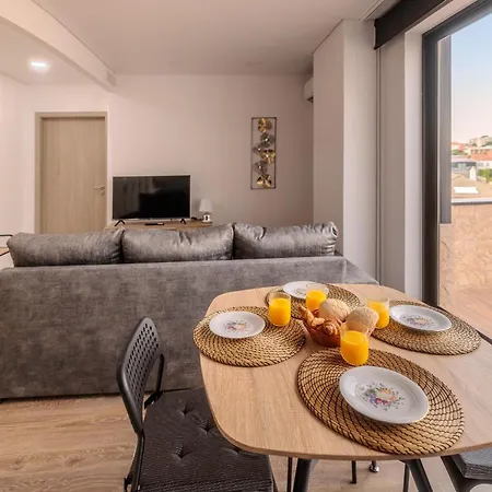 Apartment Braga Terrace Flat By House And People *