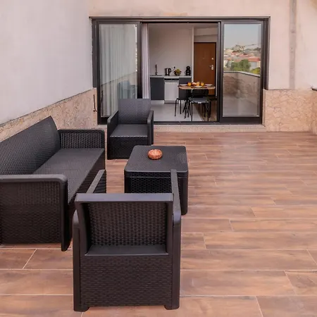 Apartment Braga Terrace Flat By House And People