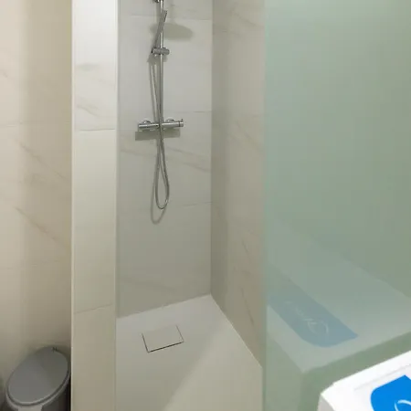 Braga Terrace Flat By House And People شقة