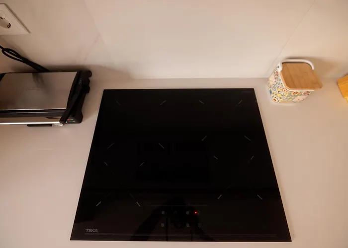 Terrace Flat By House And People Lägenhet Braga